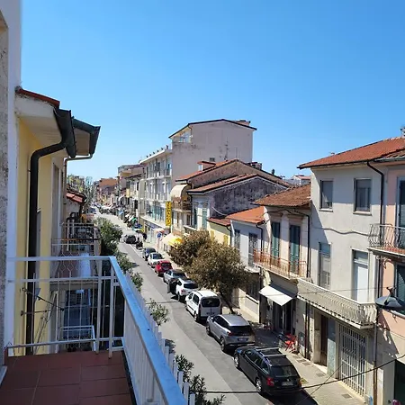 A Due Passi Dal Mare Lovely Apartamento Viareggio