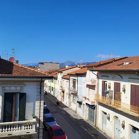 A Due Passi Dal Mare Lovely Viareggio